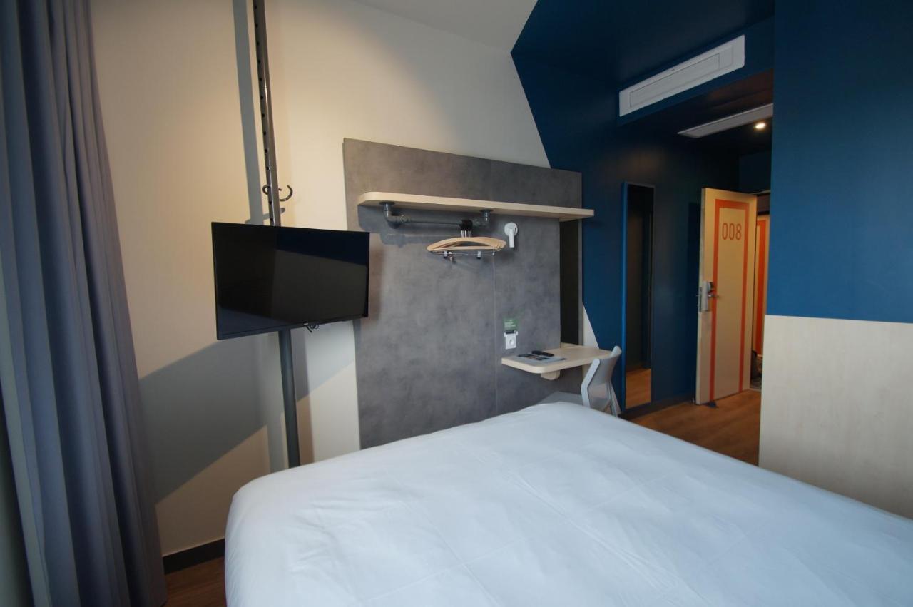 Ibis Budget Loudeac Velodrome Екстер'єр фото