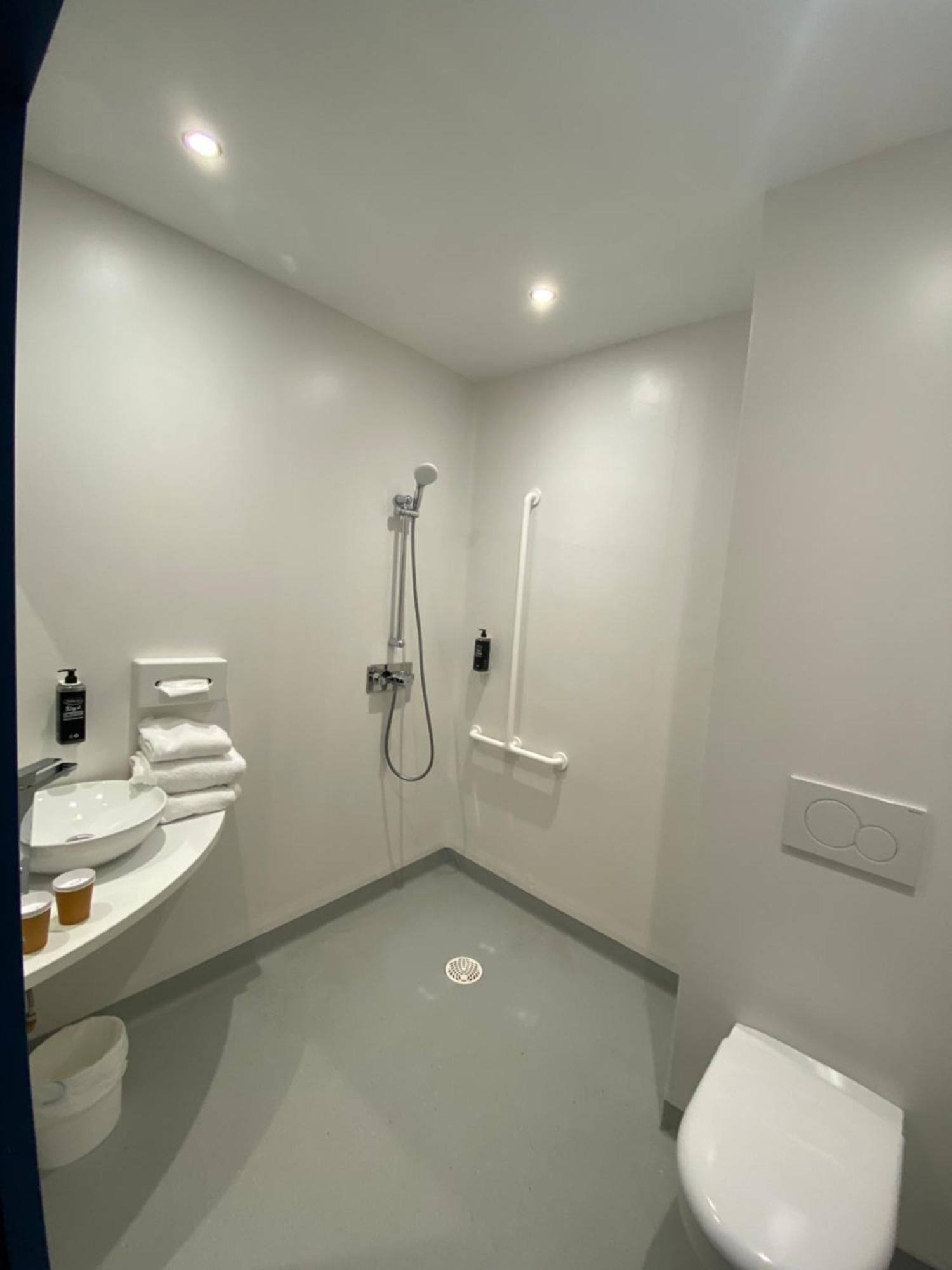 Ibis Budget Loudeac Velodrome Екстер'єр фото